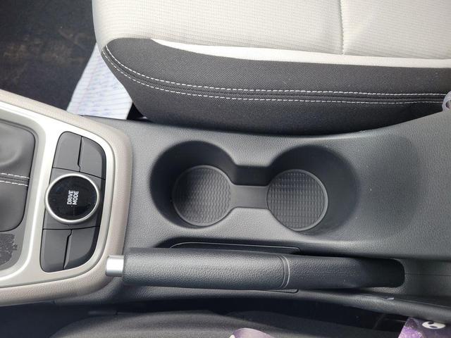 Photo of 2025 Onyx Black Hyundai VENUE