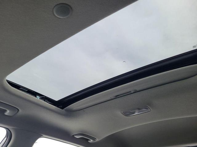 Photo of 2025 Onyx Black Hyundai VENUE