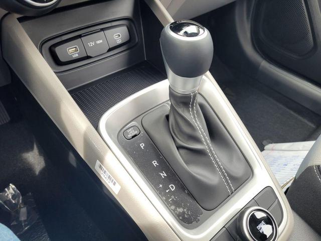 Photo of 2025 Onyx Black Hyundai VENUE