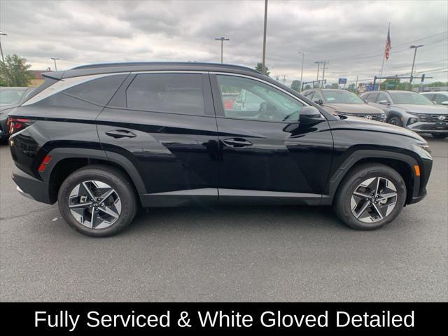 Photo of 2025 Phantom Black Hyundai TUCSON