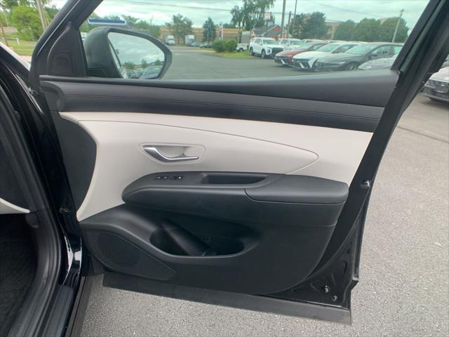Photo of 2025 Phantom Black Hyundai TUCSON