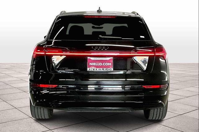 Photo of 2023 Mythos Black Metallic Audi e-tron