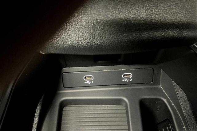 Photo of 2023 Mythos Black Metallic Audi e-tron