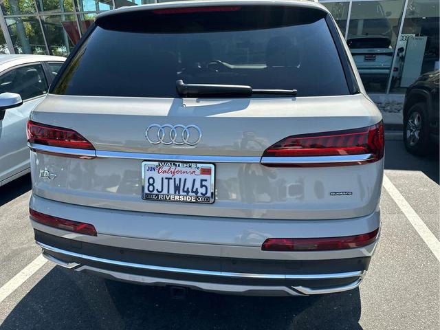 Photo of 2020 Vicuna Beige Metallic Audi Q7