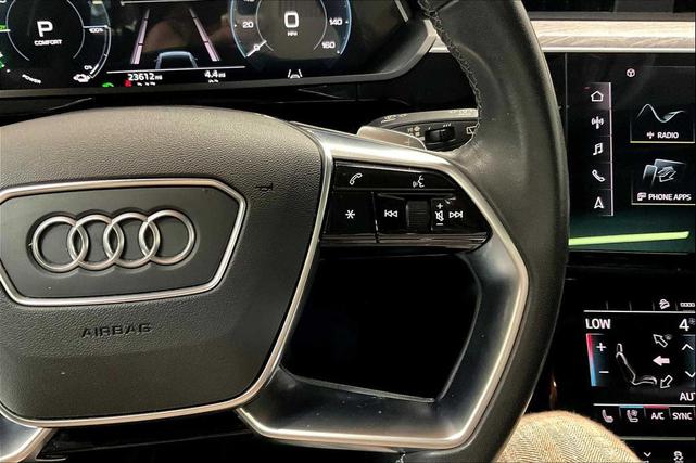 Photo of 2023 Florett Silver Metallic Audi e-tron