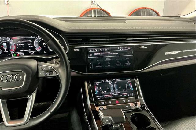Photo of 2023 Mythos Black Metallic Audi Q8