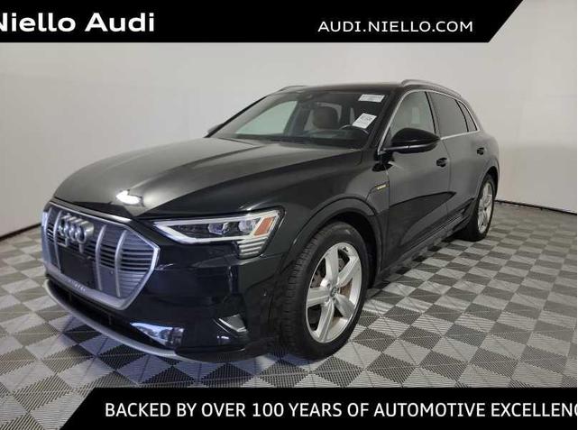 Photo of 2019 Mythos Black Metallic Audi e-tron