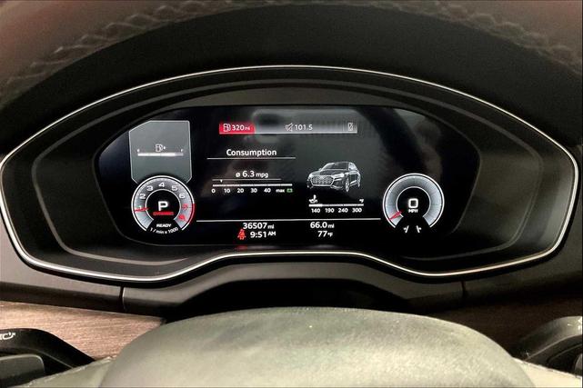 Photo of 2022 Mythos Black Metallic Audi Q5