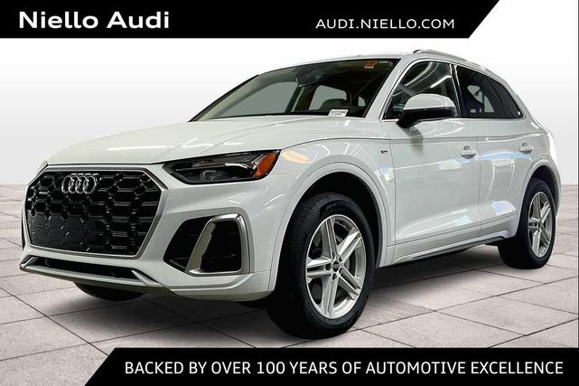 Photo of 2024 Glacier White Metallic Audi Q5