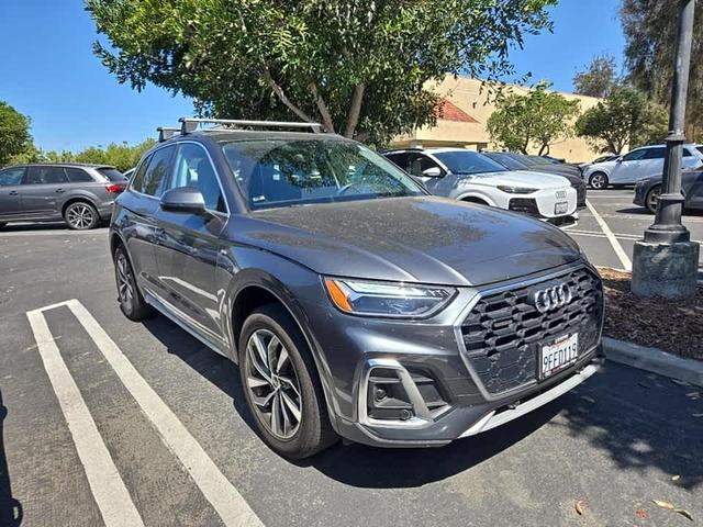 Photo of 2023 Daytona Gray Pearl Effect Audi Q5