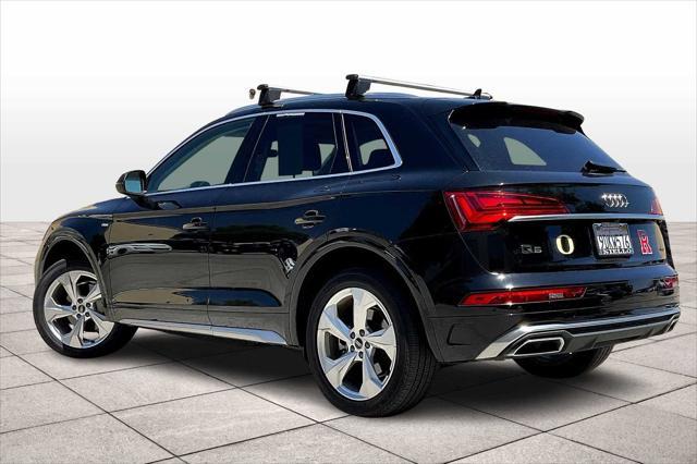 Photo of 2023 Mythos Black Metallic Audi Q5