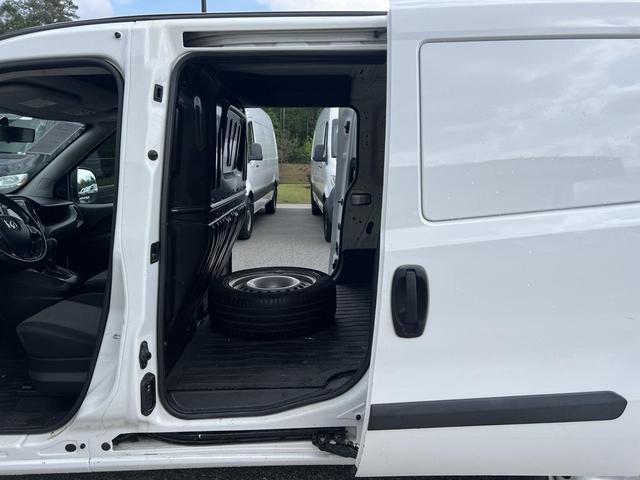 Photo of 2017 Bright White RAM ProMaster City