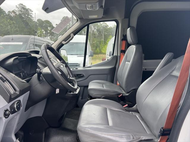 Photo of 2019 Oxford White Ford Transit-150