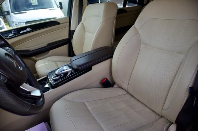 Photo of 2019 White Mercedes-Benz GLS 450
