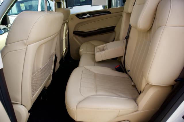 Photo of 2019 White Mercedes-Benz GLS 450