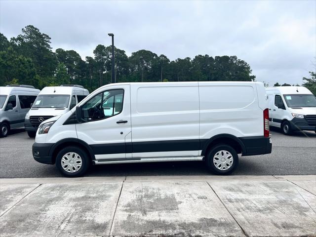 Photo of 2023 Oxford White Ford Transit-250