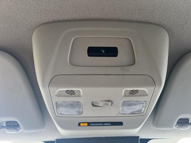 Photo of 2023 Oxford White Ford Transit-250