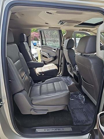 Photo of 2017 Sparkling Silver Metallic GMC Yukon XL