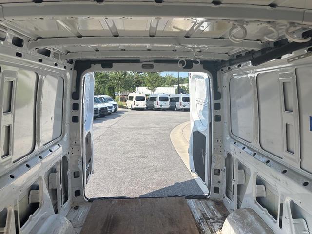 Photo of 2023 Arctic White Mercedes-Benz Sprinter 1500