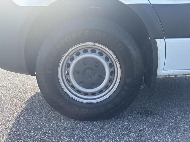 Photo of 2023 Arctic White Mercedes-Benz Sprinter 1500