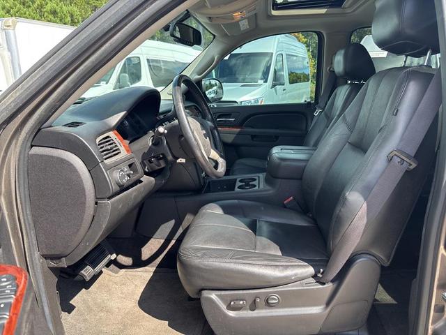 Photo of 2012 Mocha Steel Metallic GMC Yukon