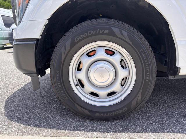 Photo of 2023 Oxford White Ford F-150