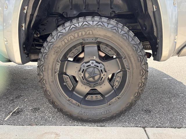 Photo of 2016 Silver Sky Metallic Toyota Tundra