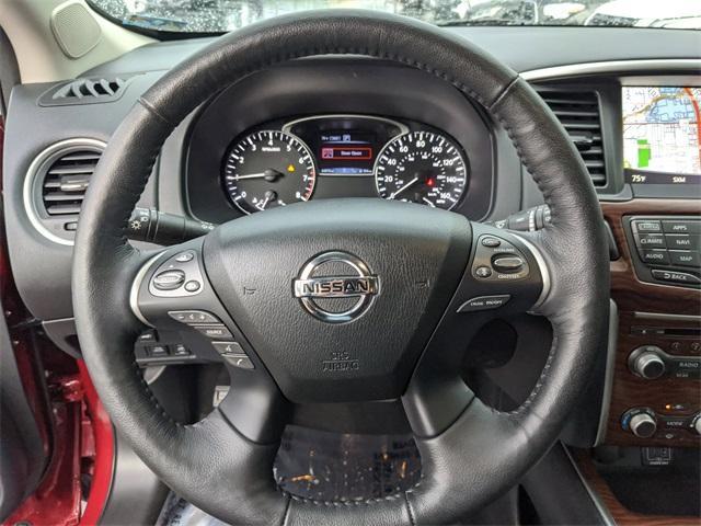 Photo of 2020 Scarlet Ember Nissan Pathfinder