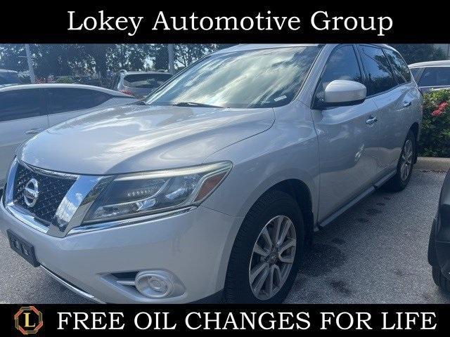 Photo of 2014 Brilliant Silver Nissan Pathfinder