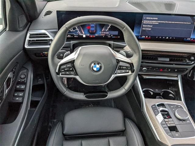 Photo of 2025 Alpine White BMW 330