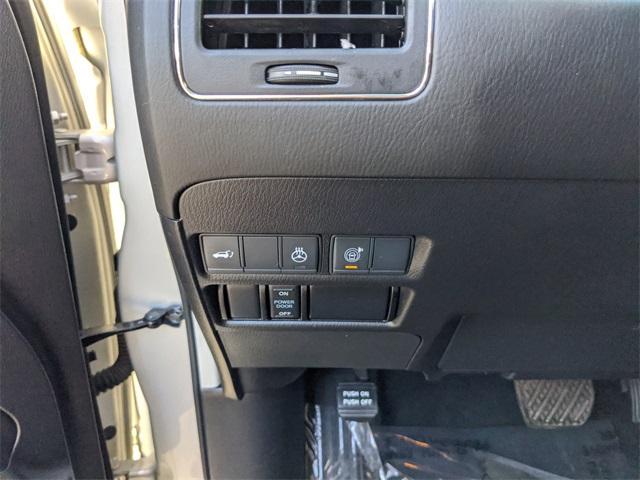 Photo of 2021 Brilliant Silver Metallic Nissan Armada