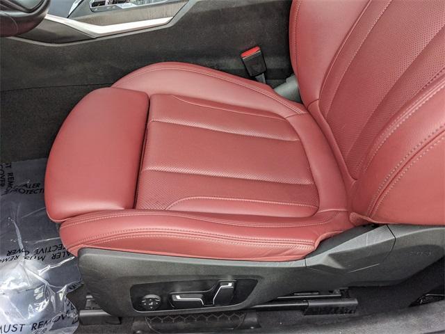 Photo of 2024 Alpine White BMW 430