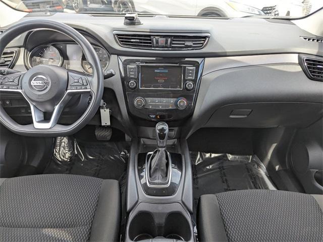 Photo of 2022 Scarlet Ember Nissan Rogue Sport