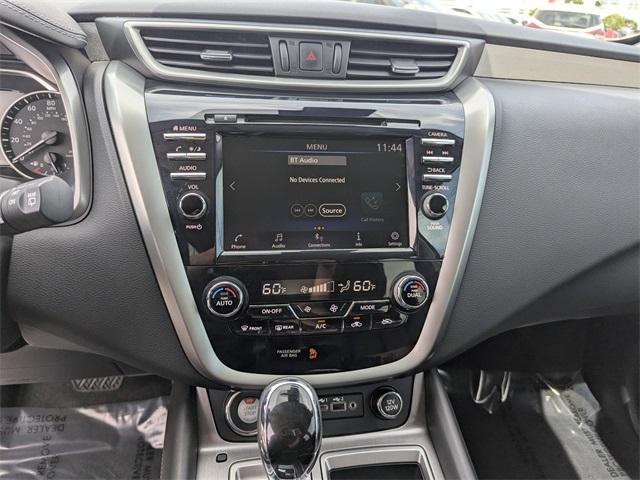 Photo of 2024 Black Nissan Murano
