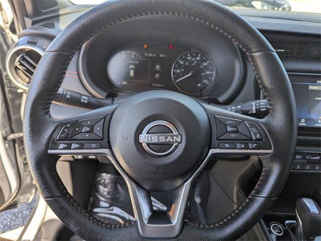 Photo of 2024 Boulder Gray Metallic Nissan Kicks