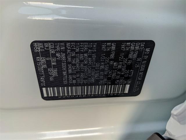 Photo of 2026 White / Black Nissan Rogue