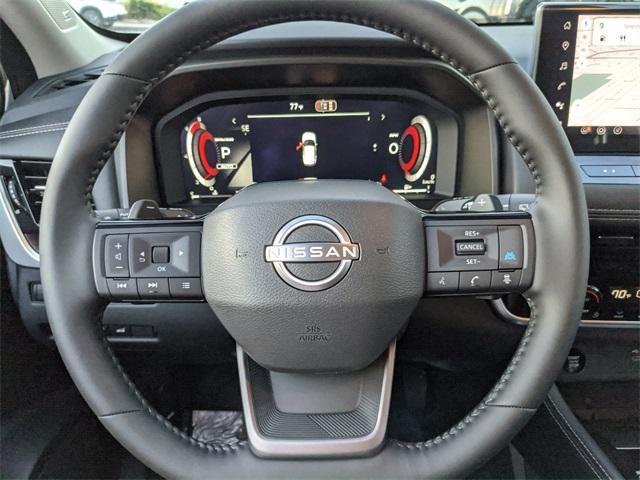 Photo of 2026 White / Black Nissan Rogue