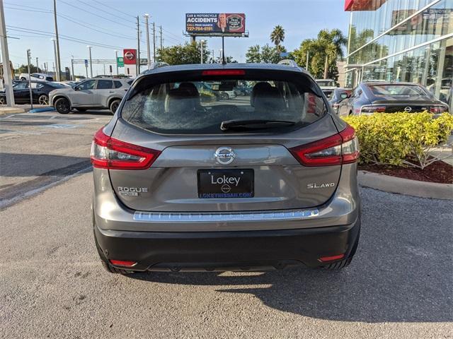 Photo of 2022 Gun Metallic Nissan Rogue Sport