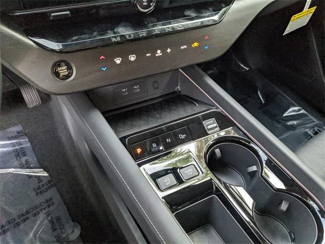 Photo of 2025 Everest White P Nissan Murano