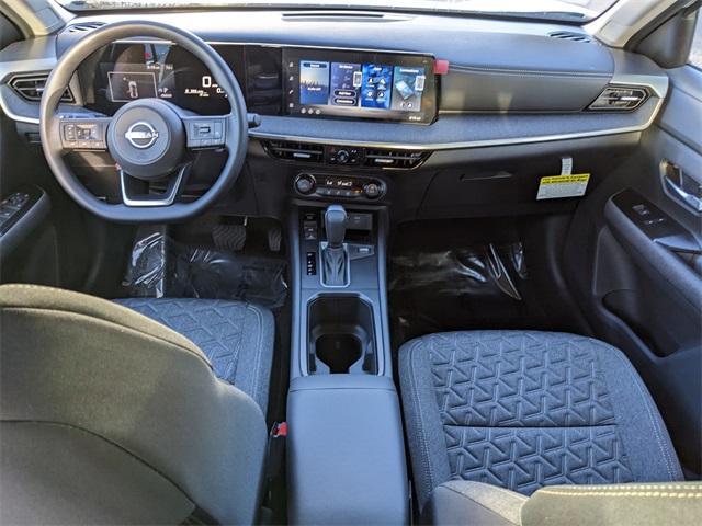 Photo of 2026 Aspen White Tri Nissan Kicks