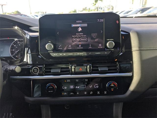 Photo of 2022 Gun Metallic Nissan Pathfinder