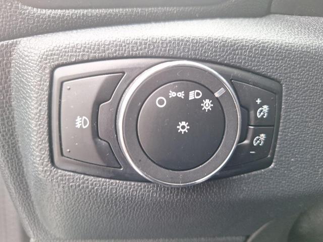 Photo of 2018 Moondust Silver Metallic Ford EcoSport