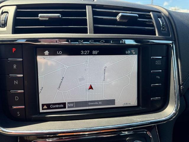 Photo of 2018 Blue Diamond Lincoln Continental