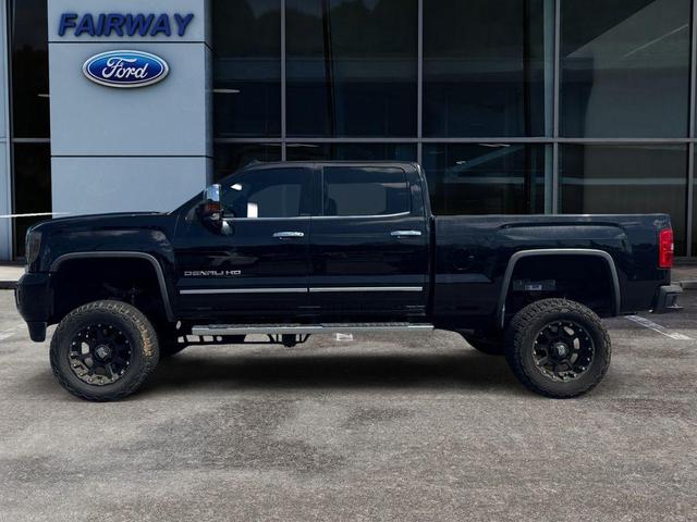 Photo of 2015 Onyx Black GMC Sierra 2500