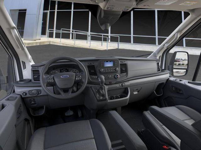 Photo of 2025 Oxford White Ford Transit-250