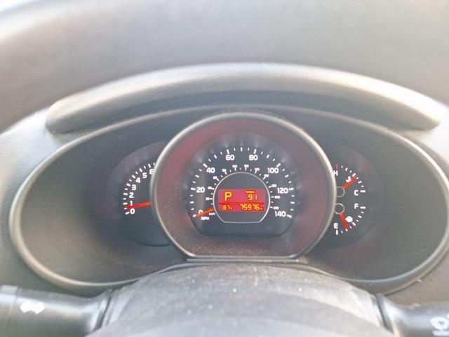 Photo of 2016 Bright Silver Kia Soul