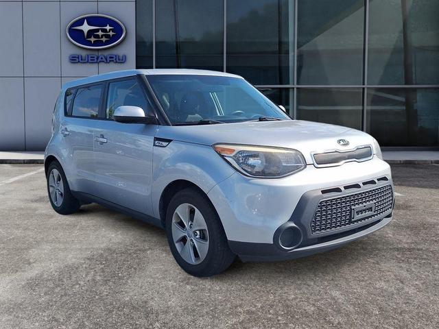 Photo of 2016 Bright Silver Kia Soul