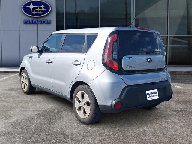 Photo of 2016 Bright Silver Kia Soul