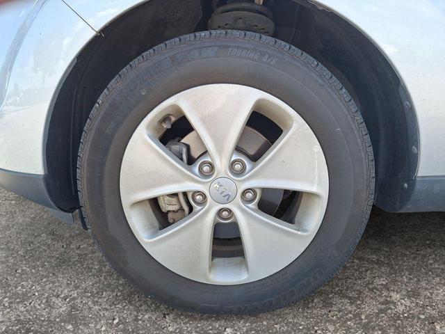 Photo of 2016 Bright Silver Kia Soul