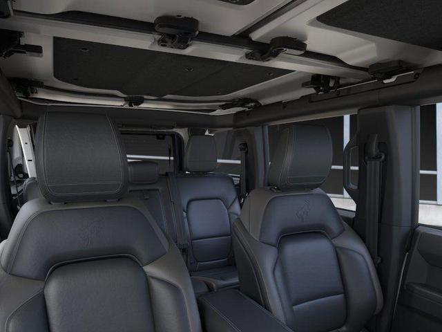 Photo of 2025 Oxford White Ford Bronco